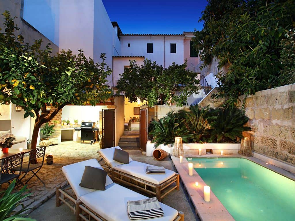 c6073d39-14a8-4651-b79f-5a16b1a8cd38