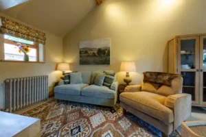 woodlands sugar hill lounge 3